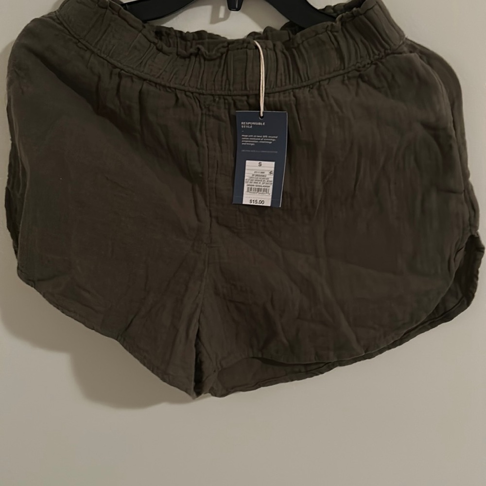 Universal Thread, S, M, and L are a brand new shorts
